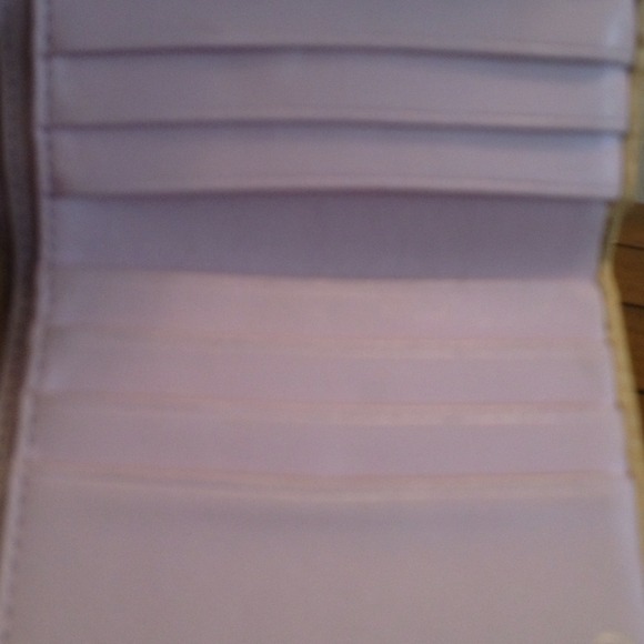 🚫SOLD🚫Coach Wallet - Picture 3 of 4