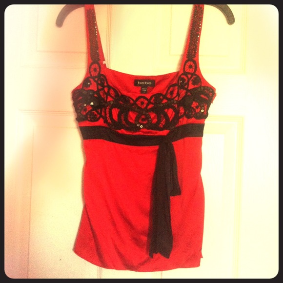 Bebe top