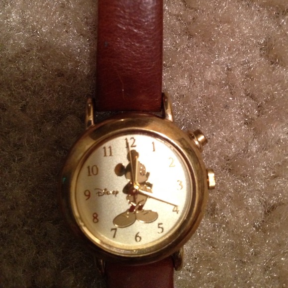 Mickey Mouse watch - Picture 2 of 4
