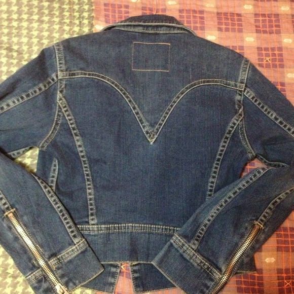 Trade for Lauren jacket.  Levi cropped jacket