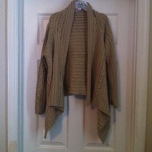 Chunky light brown sweater