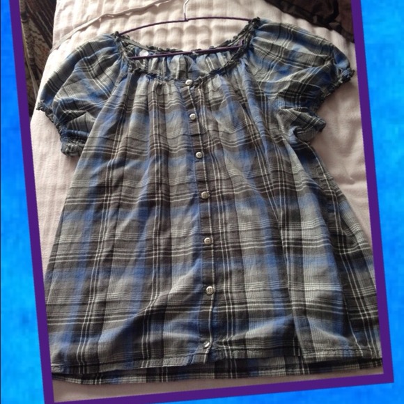Super cute peasant blouse