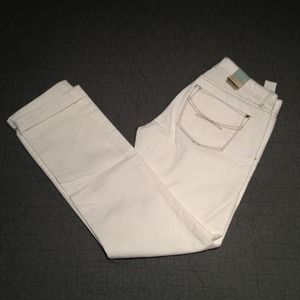 Gap 1969 slim fit white jeans