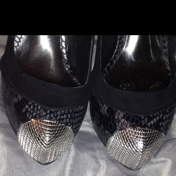 ❌Sold❌❌jayvljayCarlos Santana heels