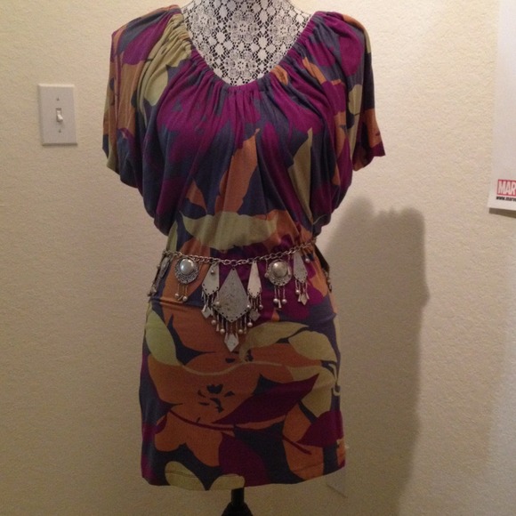 $$SOLD IN BUNDLE$$ BCBG multi colour - Picture 2 of 4