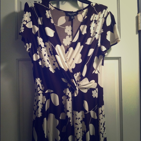 A brown and white flower dress