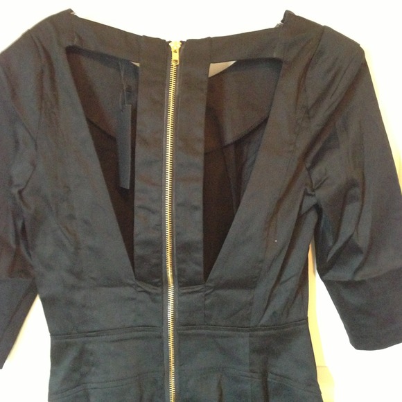 BLAQUE label CUT OUT dress - Picture 3 of 4