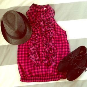 🚫BUNDLED🚫 Magenta + black gingham ruffle blouse