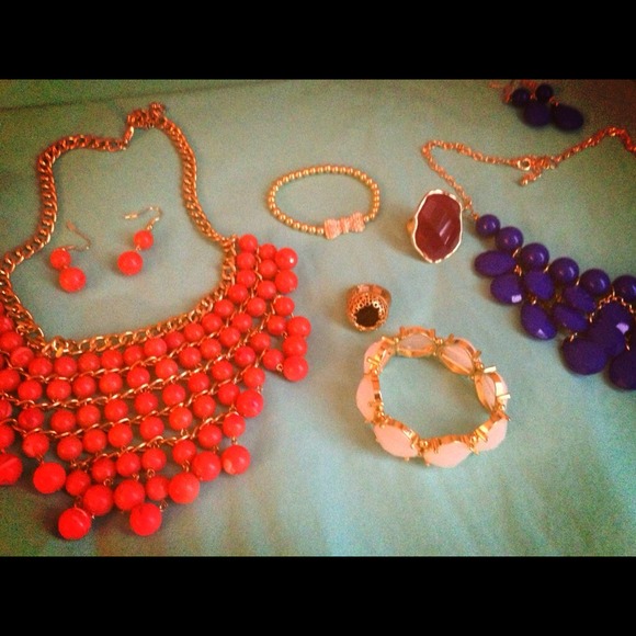 Mynt Box Jewelry Subscription Box! - Picture 1 of 1