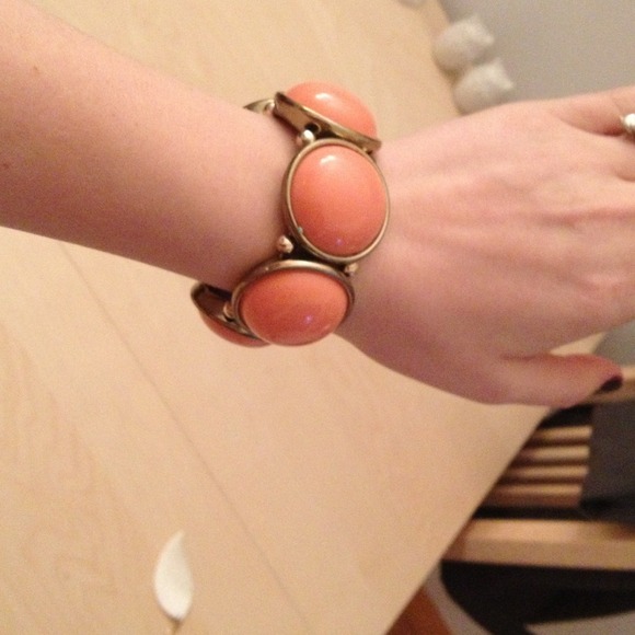 Pink bracelet - Picture 2 of 2
