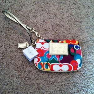 Coach Poppy Wristlet