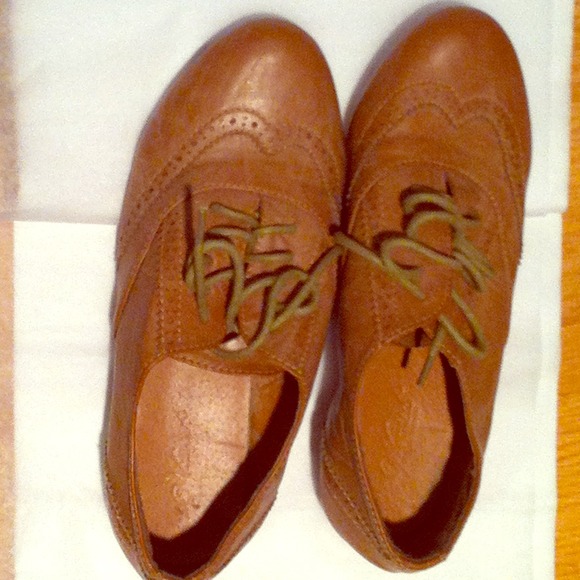 *TRADED* Brown Oxfords