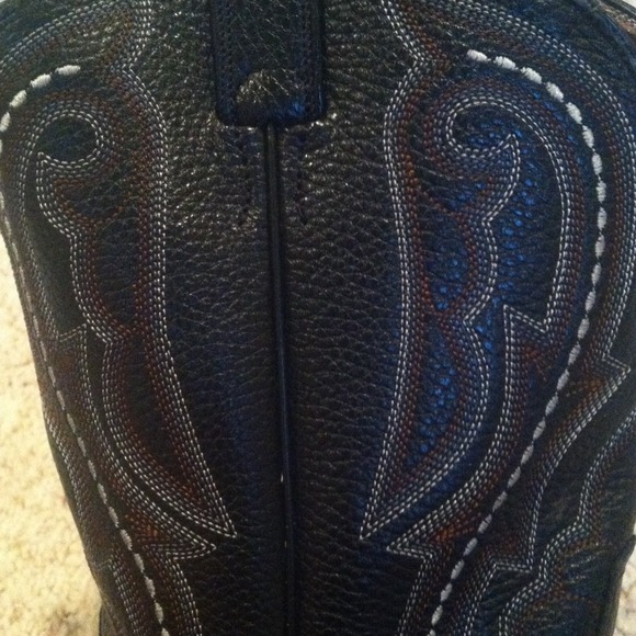 ❌Sold❌Black cowboy boots - Picture 2 of 4