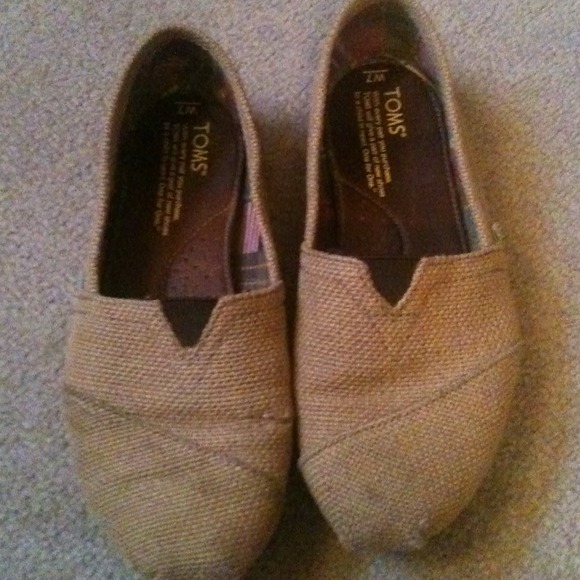 Canvas Toms