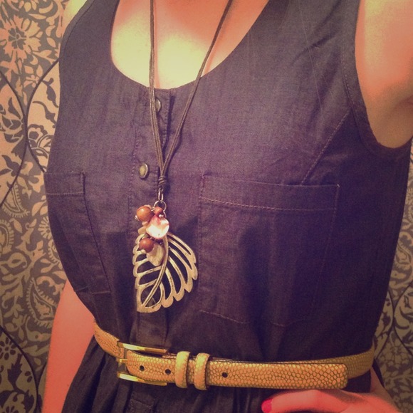 Silver leaf Necklace
