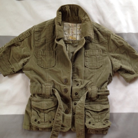 🚫BUNDLED🚫 Army green fitted corduroy jacket - Picture 2 of 4