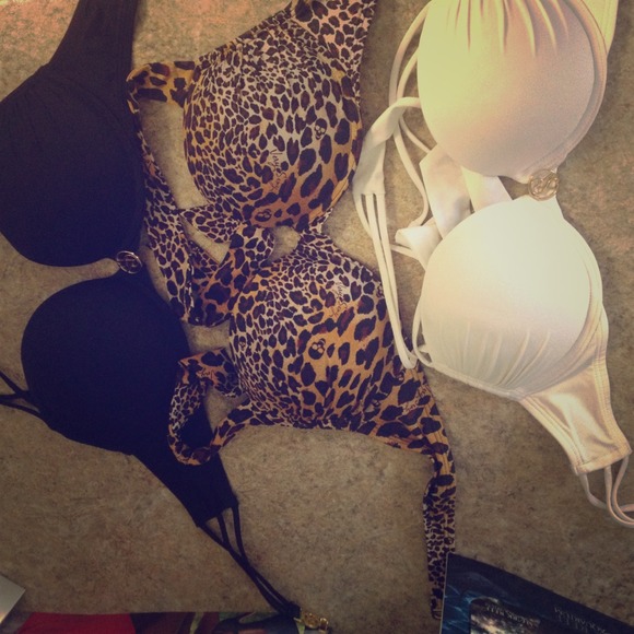 Victoria Secret Strappy add 2-cups halter tops