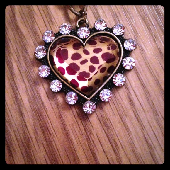 Gold cheetah necklace