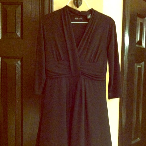 New York & Co stretch knew length dress