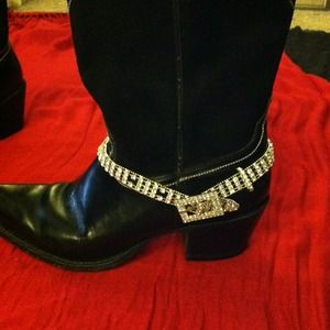 Boot bracelet