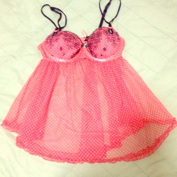 ✋Reserved Lingerie  Baby doll top and floral pumps