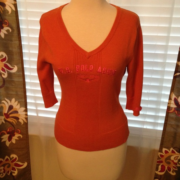 3 quarter sleeve sweater