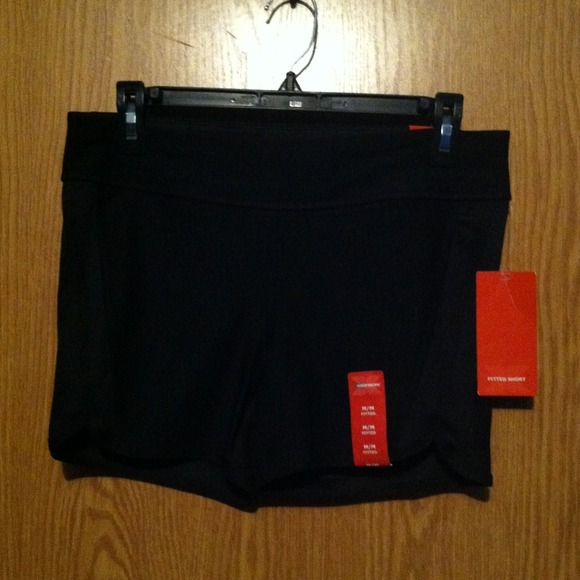 Fitted shorts
