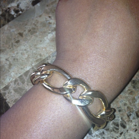 Gold Bracelet - Picture 1 of 2