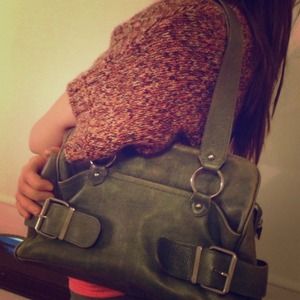 BANANA REPUBLIC LEATHER PURSE