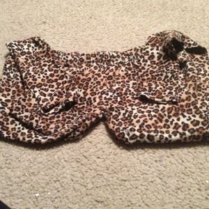 Cheetah print leggings