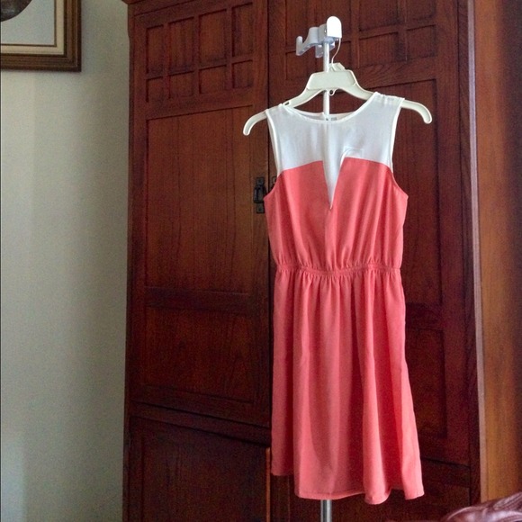 SOLD NEW orange cream dress!!SOLD