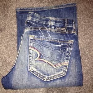 SOLD IN BUNDLE TO @elizabeth85