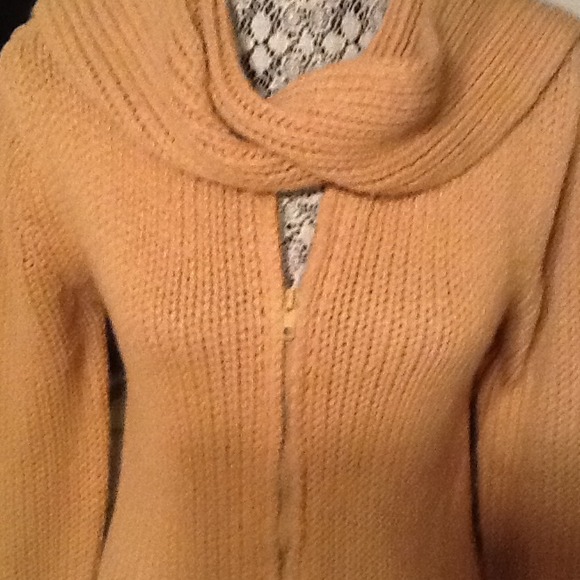 SOLD - Picture 4 of 4