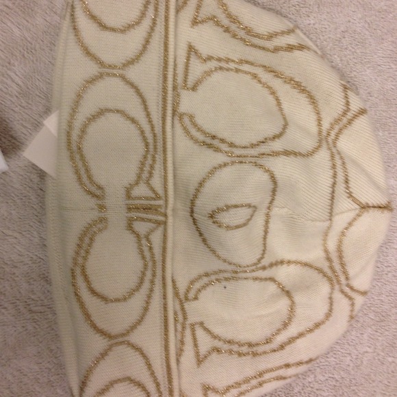NWT Coach knit beanie - Picture 2 of 2