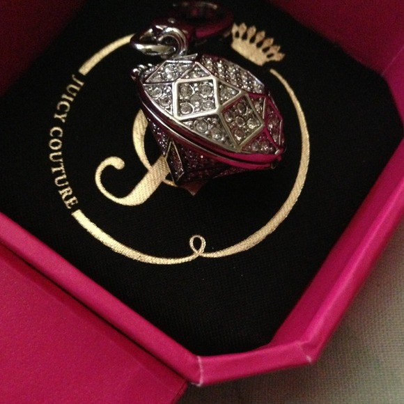 SOLD Shine bright look a diamond!