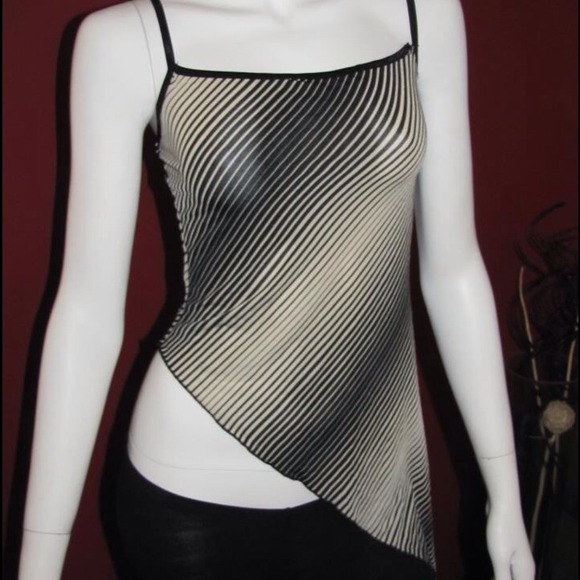 Side stripe tank