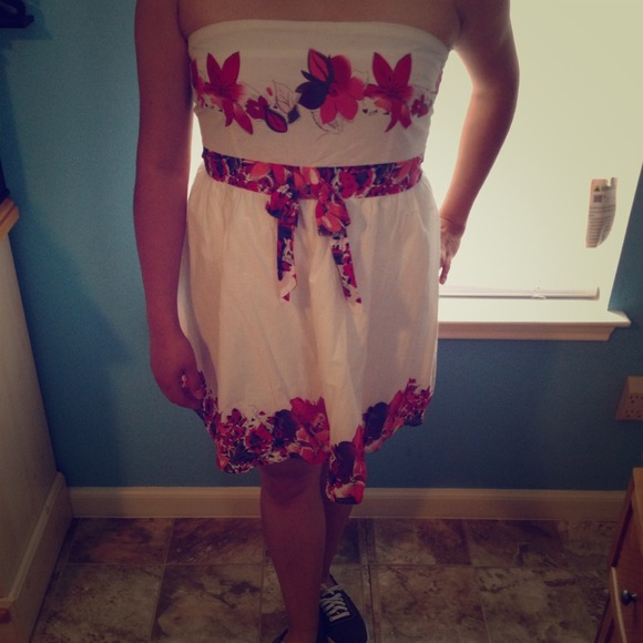 Pink and white floral strapless sundress