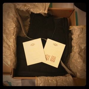 Authentic UGG Australia K Bailey Bow