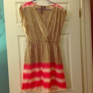 Short sleeved light summer dress