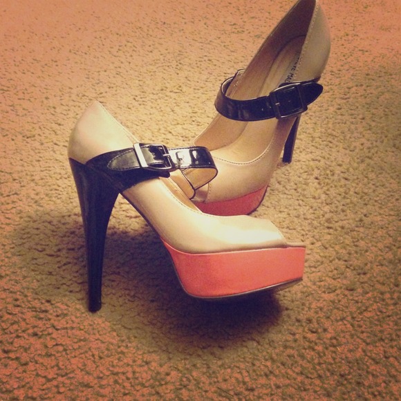 BUNDLED ❗❗❗❗Steve Madden Color Block Mary Janes