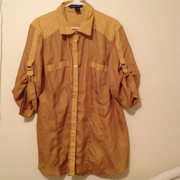 Mustard color top