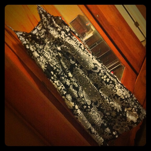 👏👏SOLD-Patterned Black and White Sundress👏👏