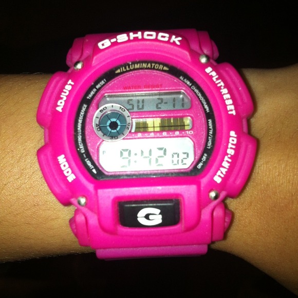 Pink G-Shock - Picture 1 of 4