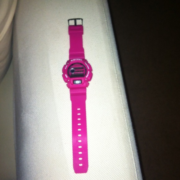 Pink G-Shock - Picture 4 of 4
