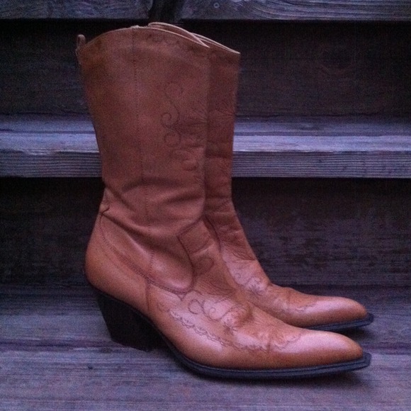 🔴SOLD In Bundle🔴 Western Bootie - Picture 3 of 4