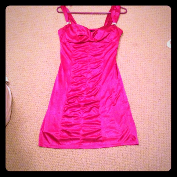 🎈Reduced!🎈Size 9 hot pink dress!