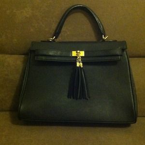 Aldo Cyphert satchel. Black purse w/ tassels.