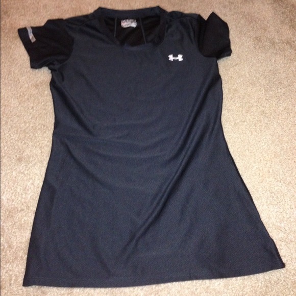 💢SOLD💢Under armor Work out shirt
