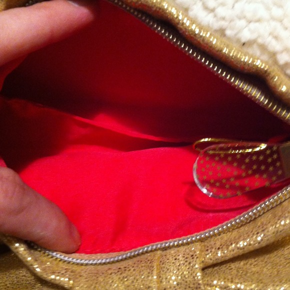 Clutch - Picture 2 of 3