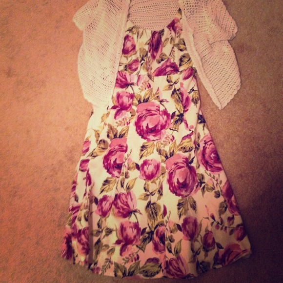 Floral dress - Picture 1 of 2